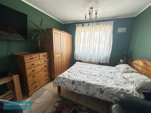 Bedroom- click for photo gallery